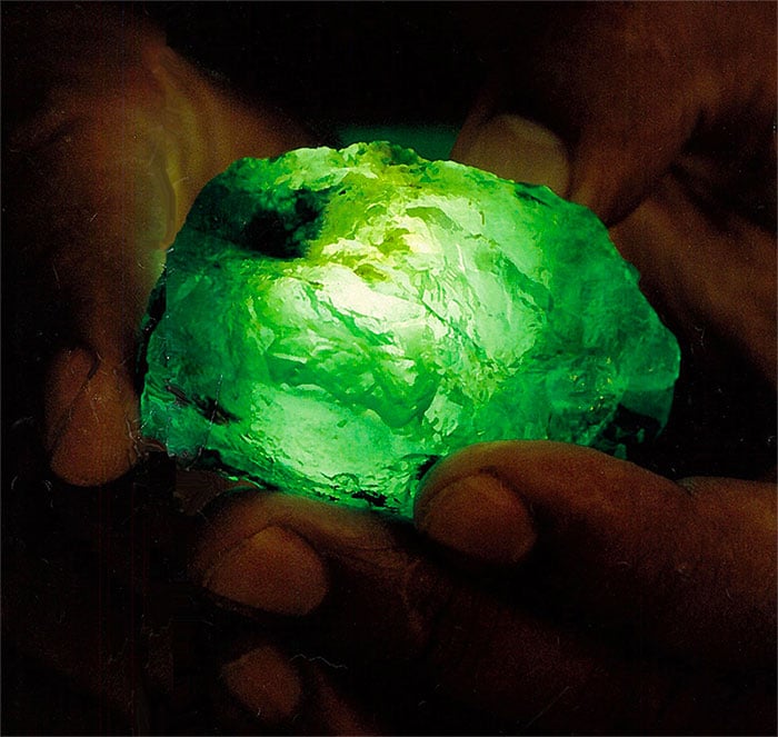 pierres précieuses et planètes astrologiques