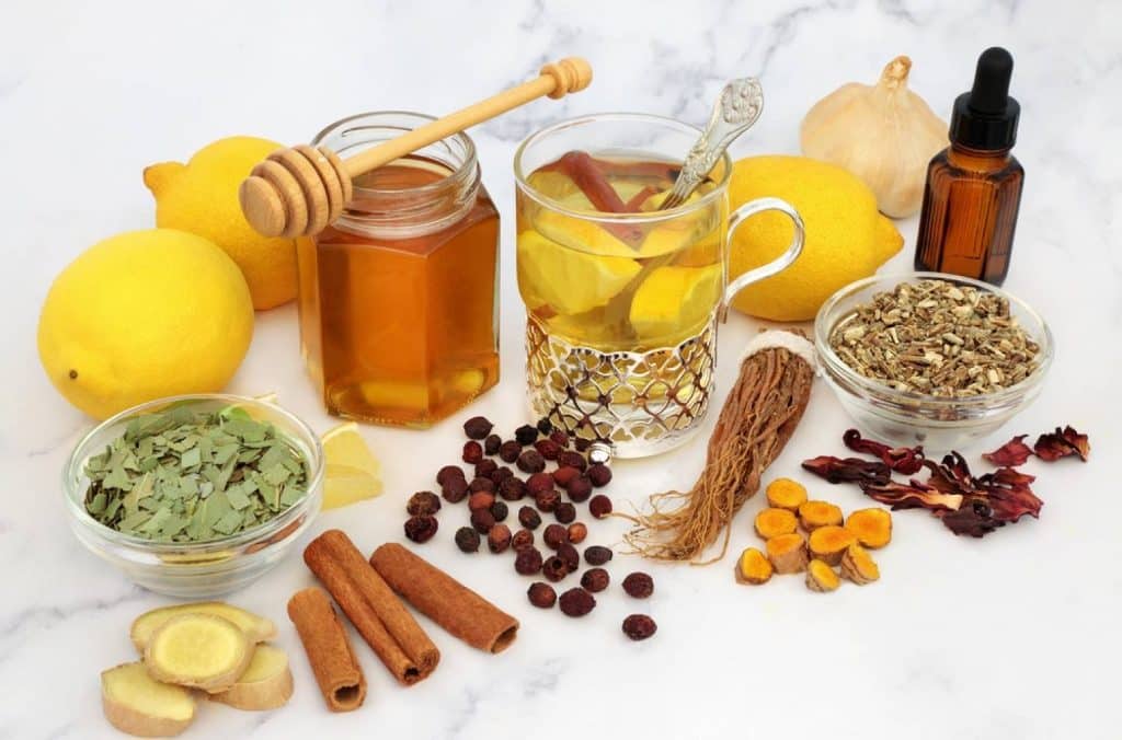 miel et plusieurs aromates